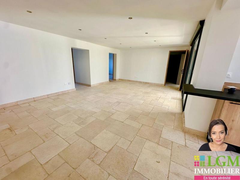 Appartement - 98 m² - 4 pièces