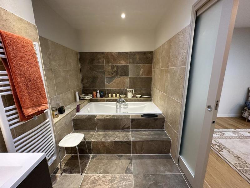 Maison de village - 196 m² - 6 pièces