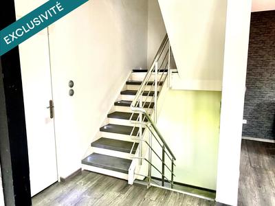 Maison - 96 m² - 5 pièces