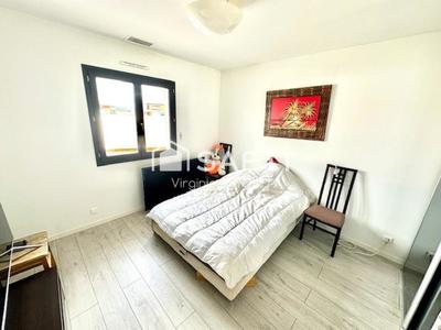 Maison - 198 m² - 5 pièces