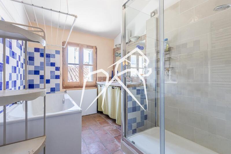 Appartement ancien - 125 m² - 5 pièces