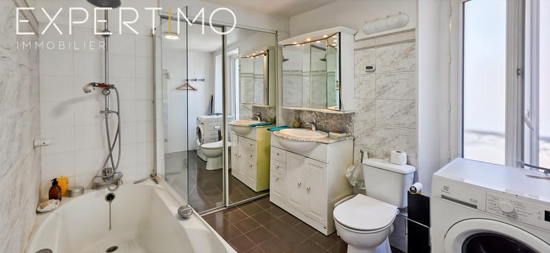 Appartement - 75 m² - 3 pièces