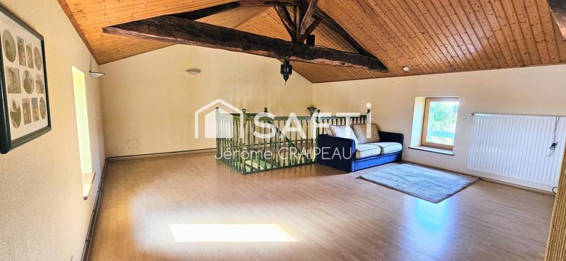 Maison - 225 m² - 7 pièces