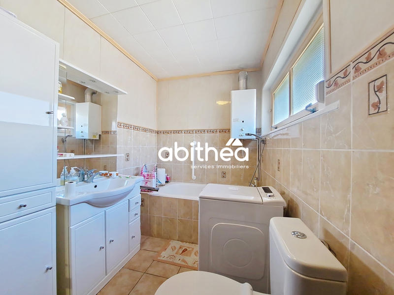 Maison - 96 m² - 4 pièces