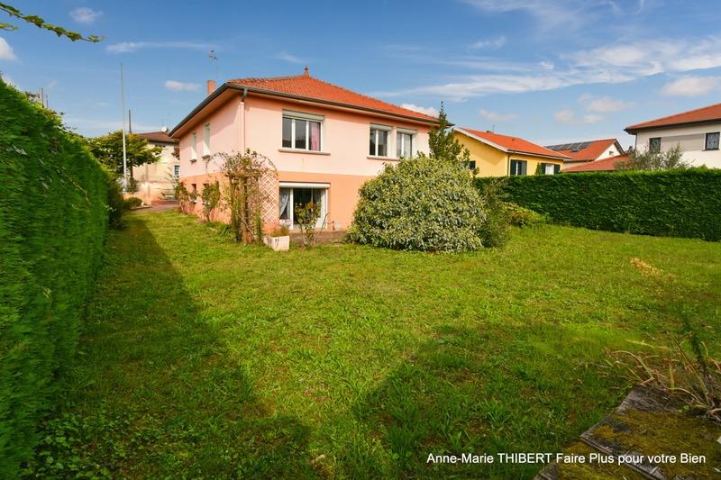 Maison - 202 m² - 6 pièces