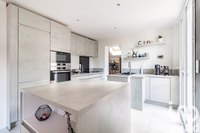 Maison - 170 m² - 7 pièces