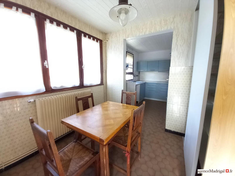 Maison - 85 m² - 4 pièces