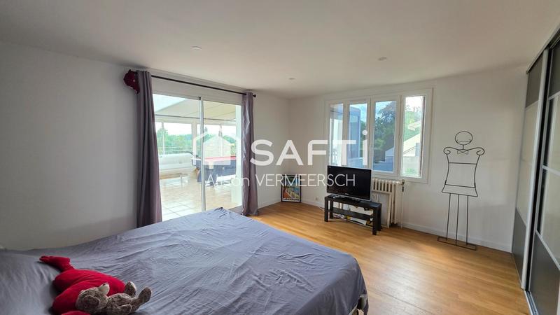 Maison - 170 m² - 7 pièces