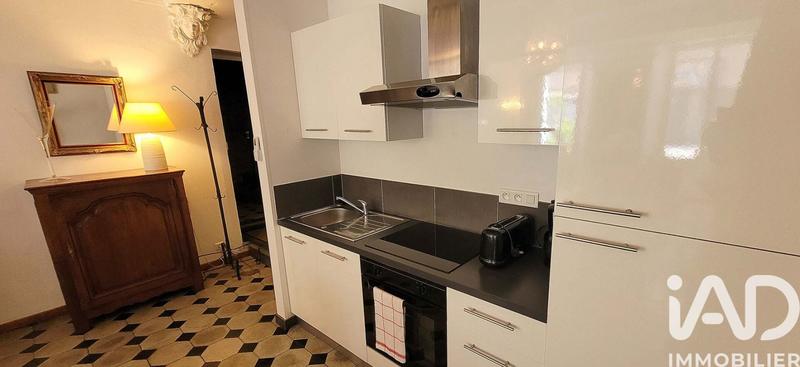 Maison - 423 m² - 17 pièces