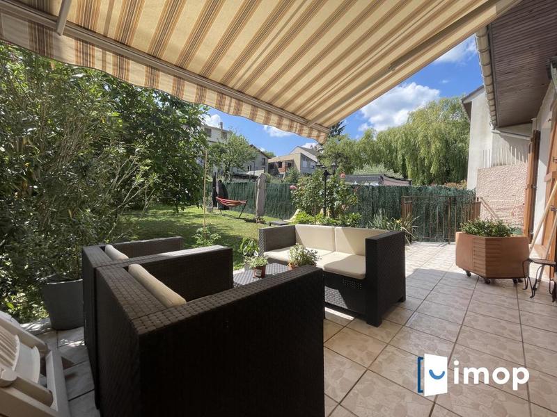 Pavillon - 135 m² - 6 pièces