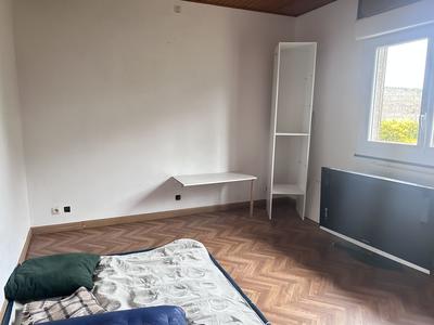 Maison - 111 m² - 8 pièces