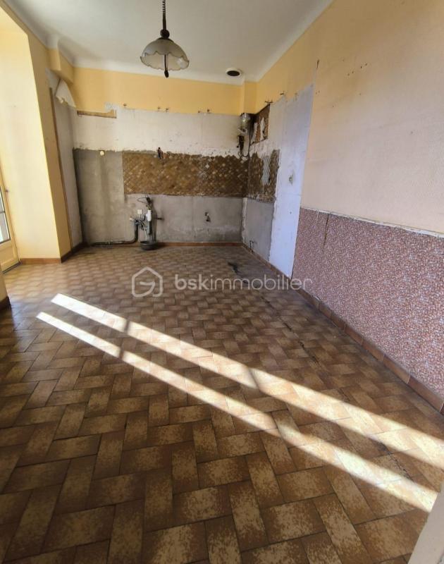 Propriété - 172 m² - 10 pièces