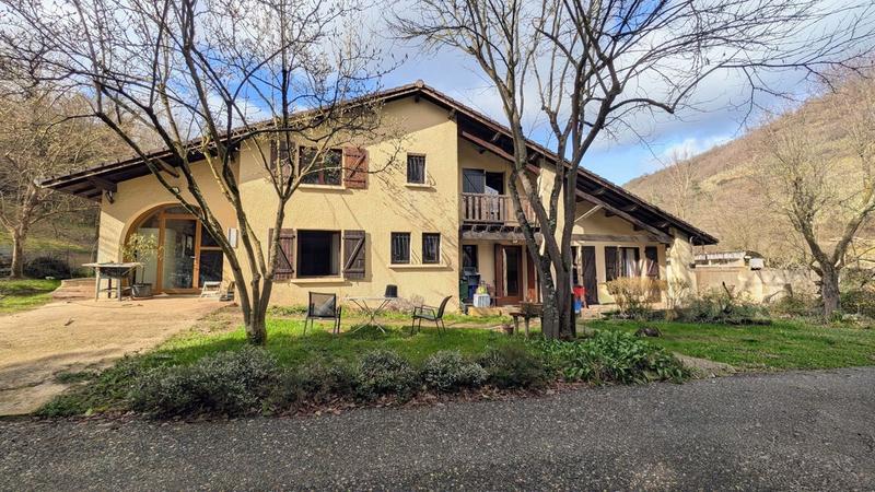 Maison - 170 m² - 7 pièces