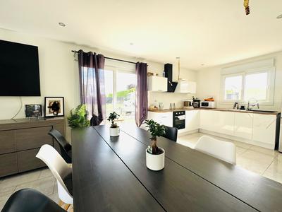 Villa - 88 m² - 5 pièces