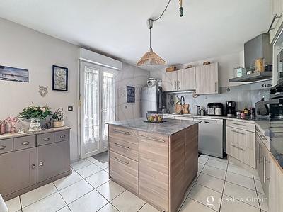 Maison - 106 m² - 6 pièces