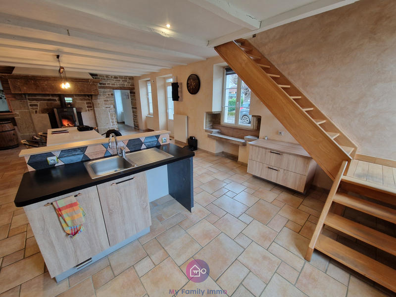 Maison - 195 m² - 11 pièces