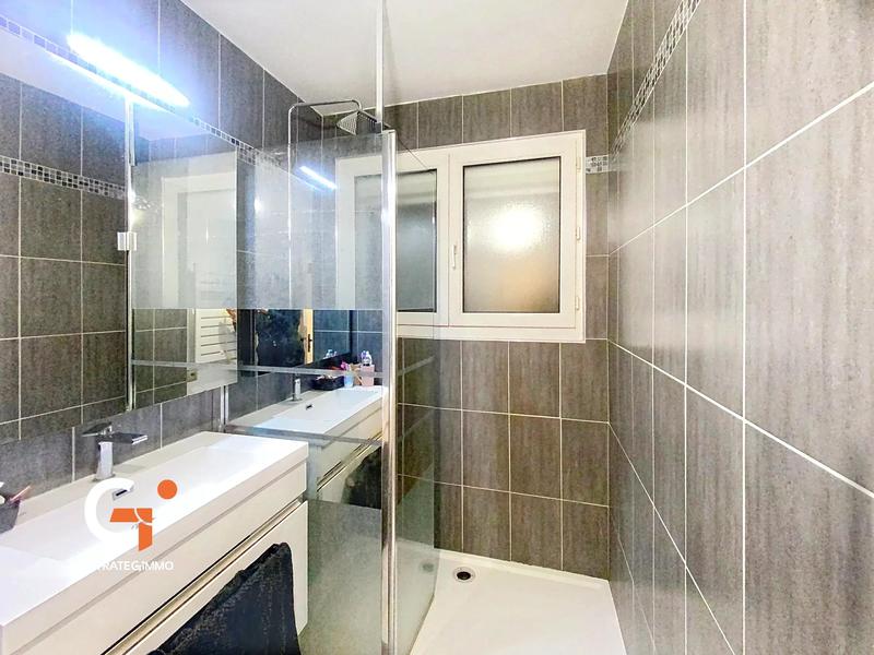 Appartement - 60 m² - 3 pièces