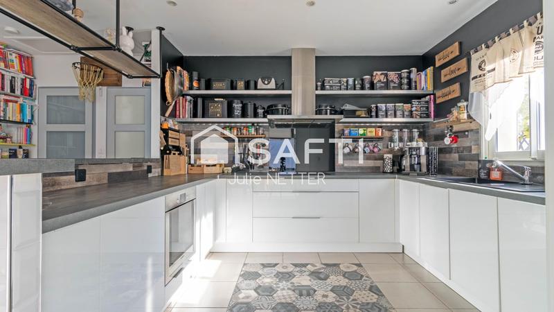 Maison - 162 m² - 5 pièces