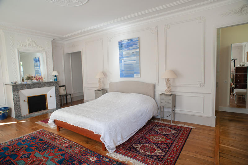 Maison - 304 m² - 9 pièces