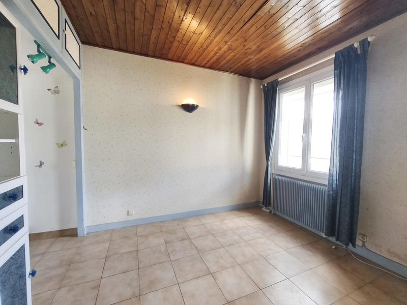 Maison - 99 m² - 5 pièces