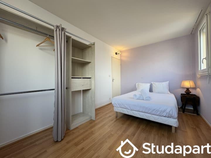 Chambre - 12 m² - 1 pièce