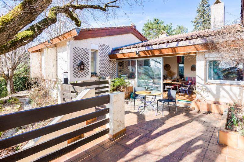 Maison traditionnelle - 421 m² - 8 pièces