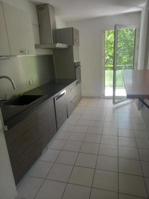 Appartement - 80 m² - 4 pièces