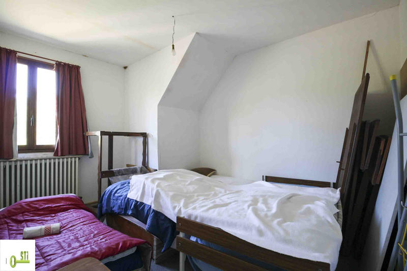 Maison - 192 m² - 10 pièces