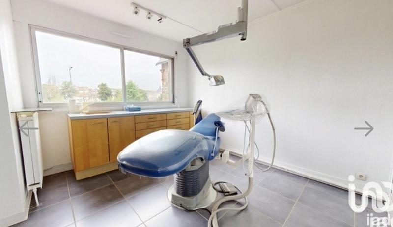 Local commercial - 115 m²