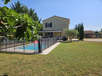 Villa - 102 m² - 4 pièces
