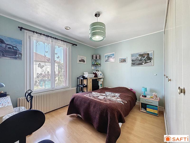 Maison - 104 m² - 6 pièces