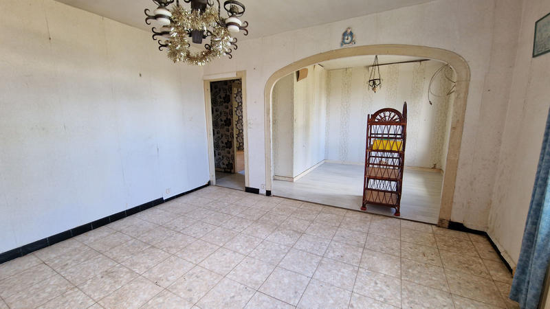 Maison - 240 m² - 8 pièces