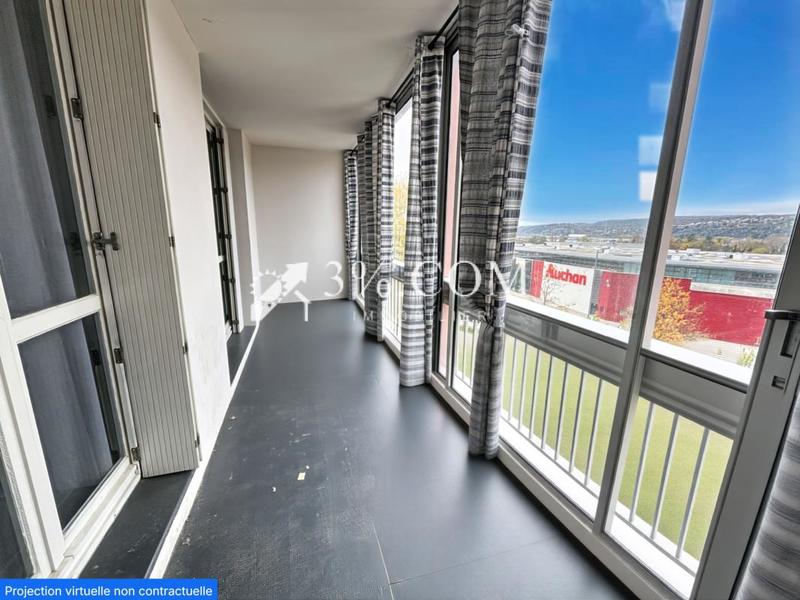 Appartement - 100 m² - 6 pièces
