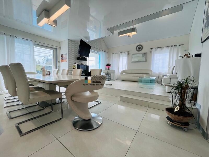 Maison - 141 m² - 6 pièces