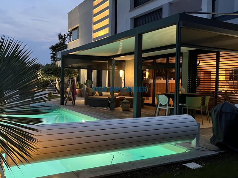 Maison contemporaine - 190 m² - 5 pièces