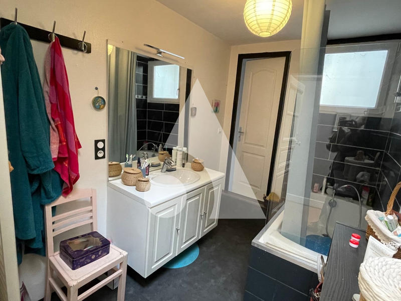 Appartement - 115 m² - 5 pièces