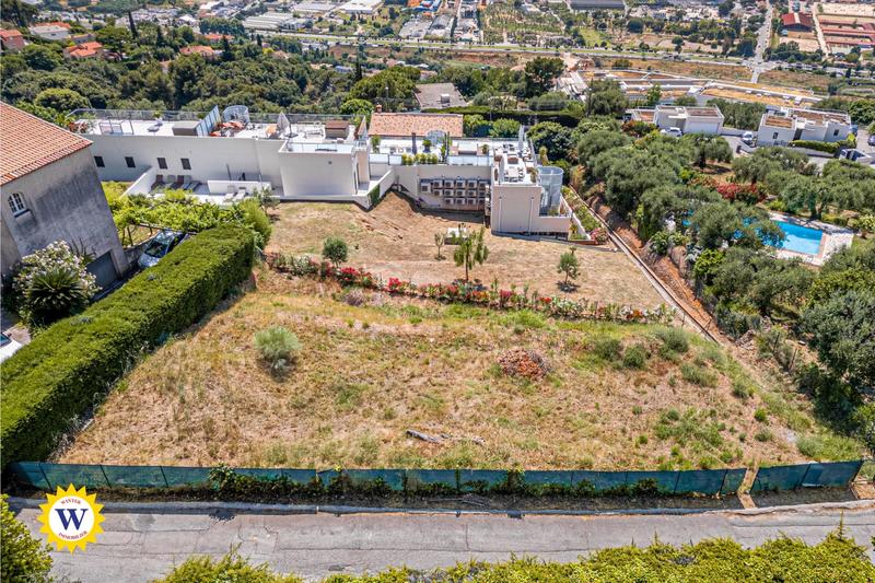 Terrain constructible - 636 m²