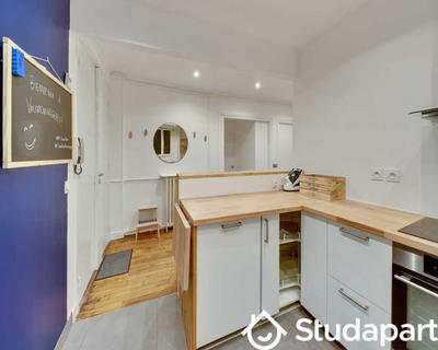 Chambre - 80 m² - 1 pièce