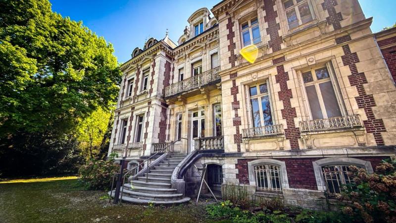 Château - 550 m² - 17 pièces