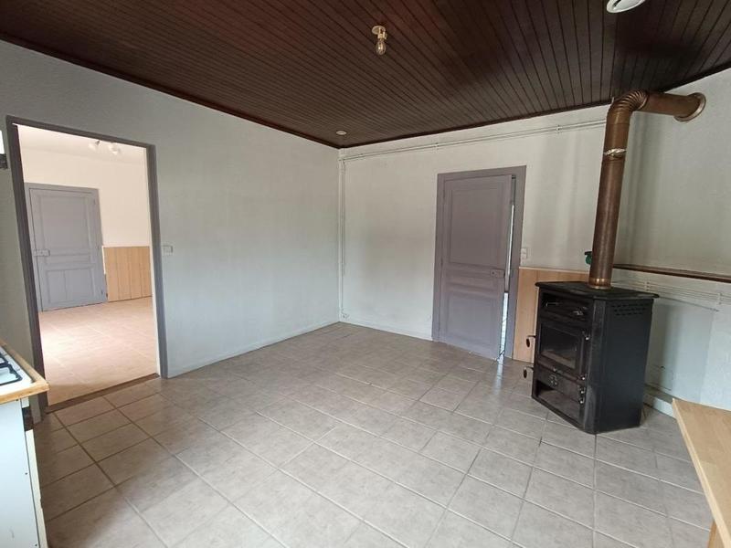 Maison traditionnelle - 75 m² - 4 pièces