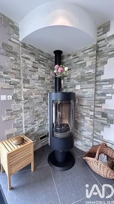 Maison - 217 m² - 8 pièces