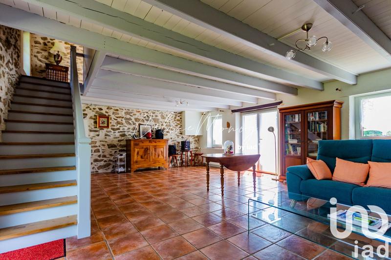 Maison - 190 m² - 5 pièces