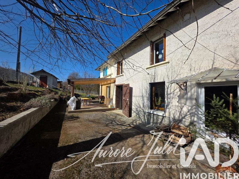 Maison - 110 m² - 7 pièces