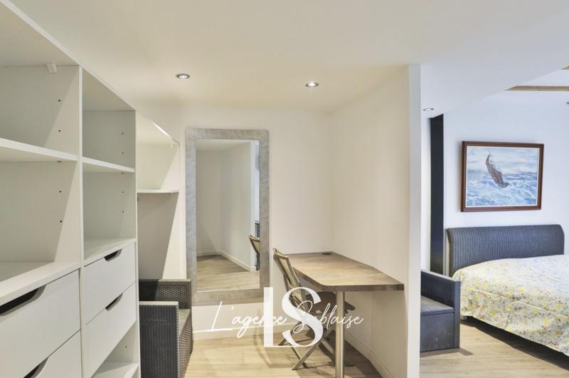 Maison - 177 m² - 7 pièces