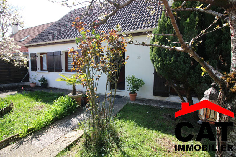 Maison traditionnelle - 133 m² - 7 pièces