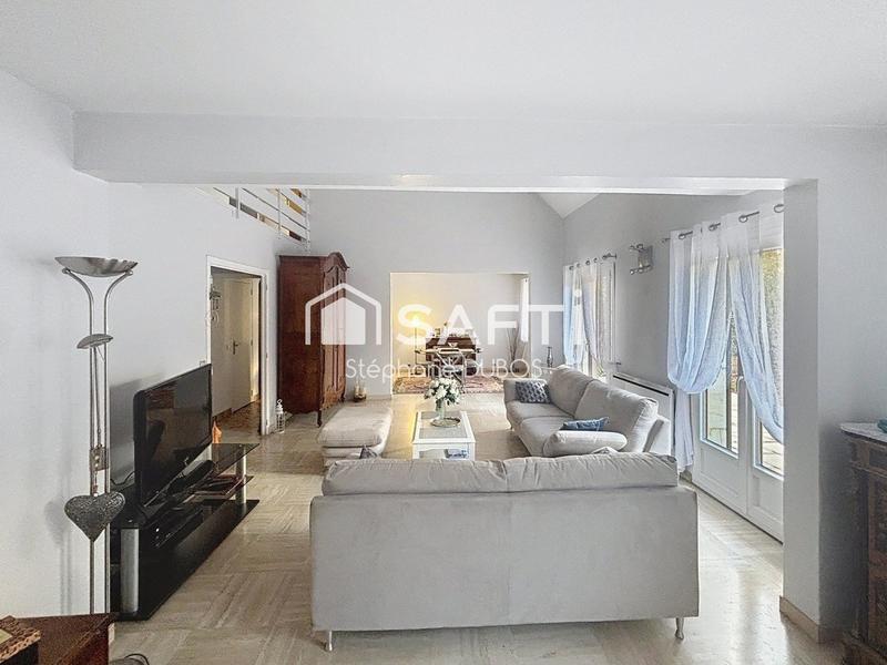 Maison - 156 m² - 7 pièces