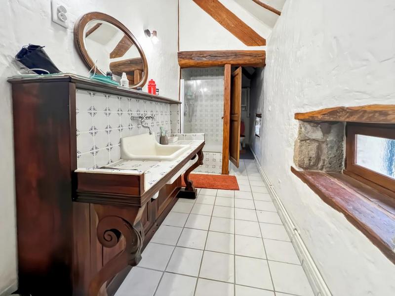 Maison - 198 m² - 6 pièces