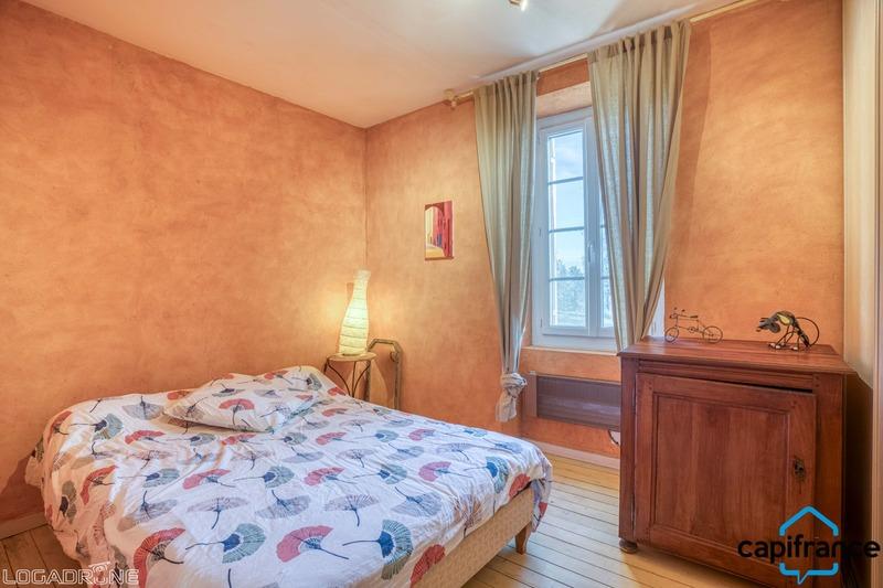 Maison - 200 m² - 8 pièces