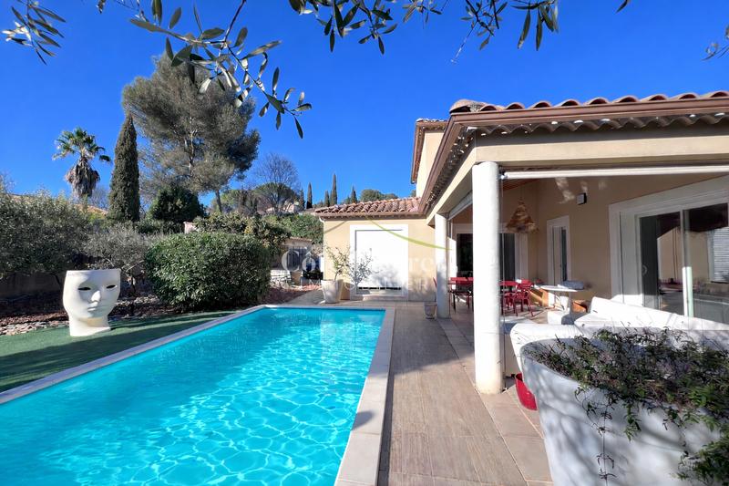 Villa - 140 m² - 6 pièces