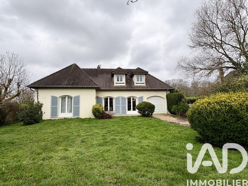 Maison - 140 m² - 9 pièces